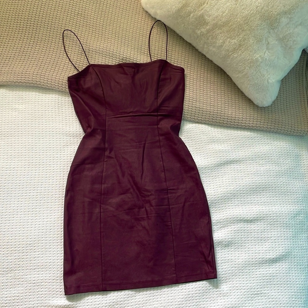 Windsor - Burgundy Dress